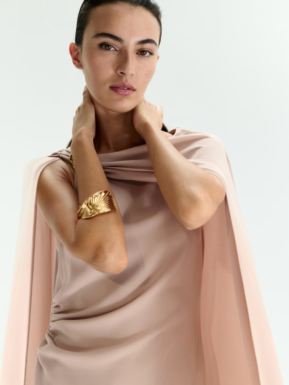 H&M LIMITED EDITION
NWT BEIGE CAPE-DETAIL DRESS SIZE XS